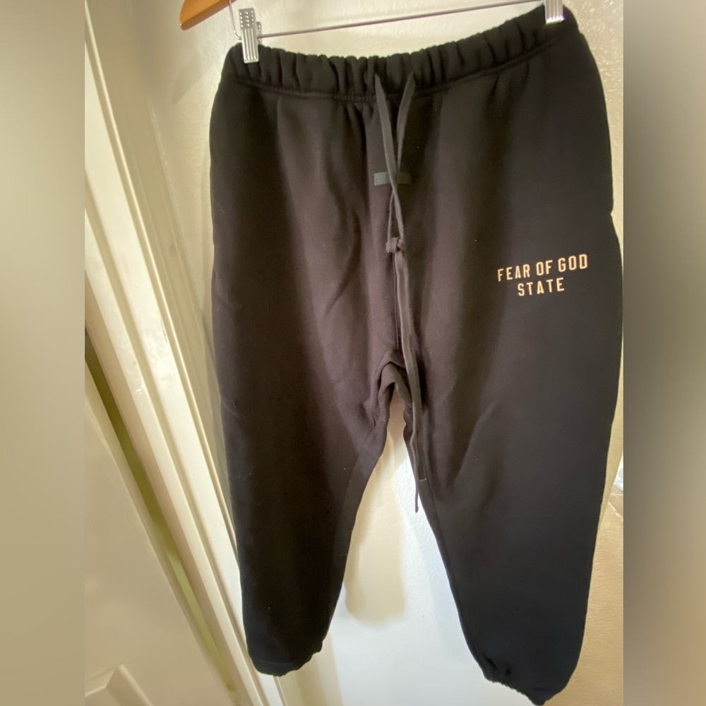 Essentials Fear of God State black sweatpants. Great condition!